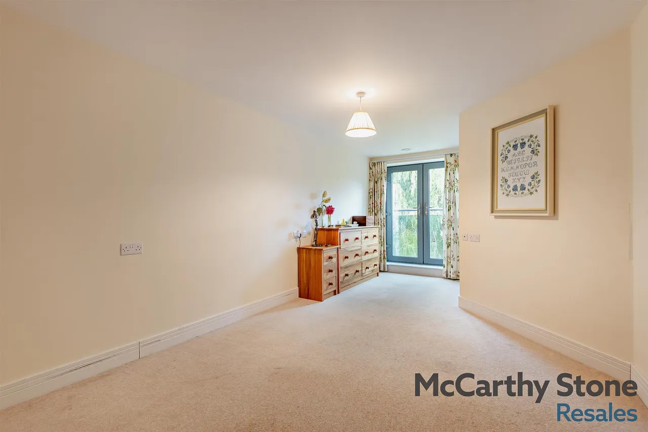 St. Georges Road, Cheltenham, GL50, photo 8
