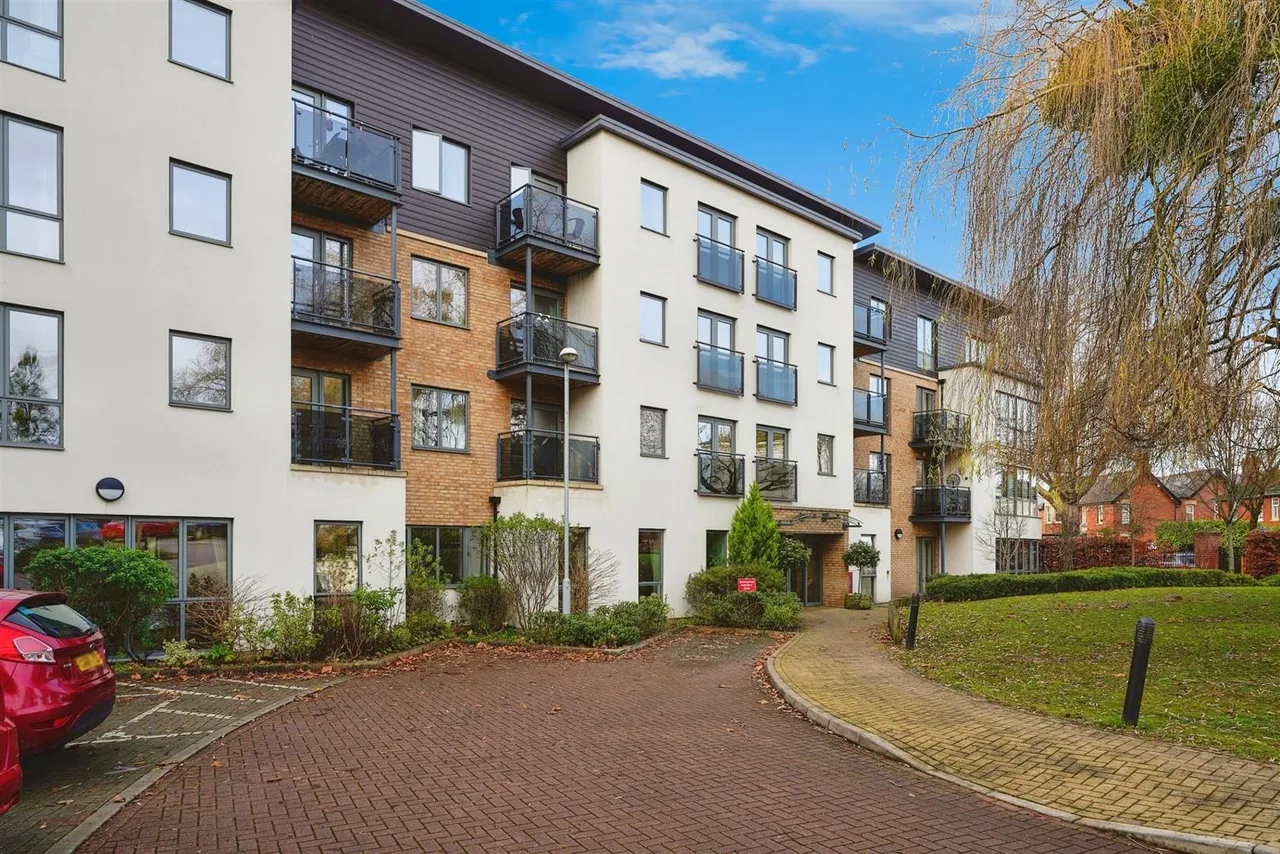 St. Georges Road, Cheltenham, GL50, photo 18