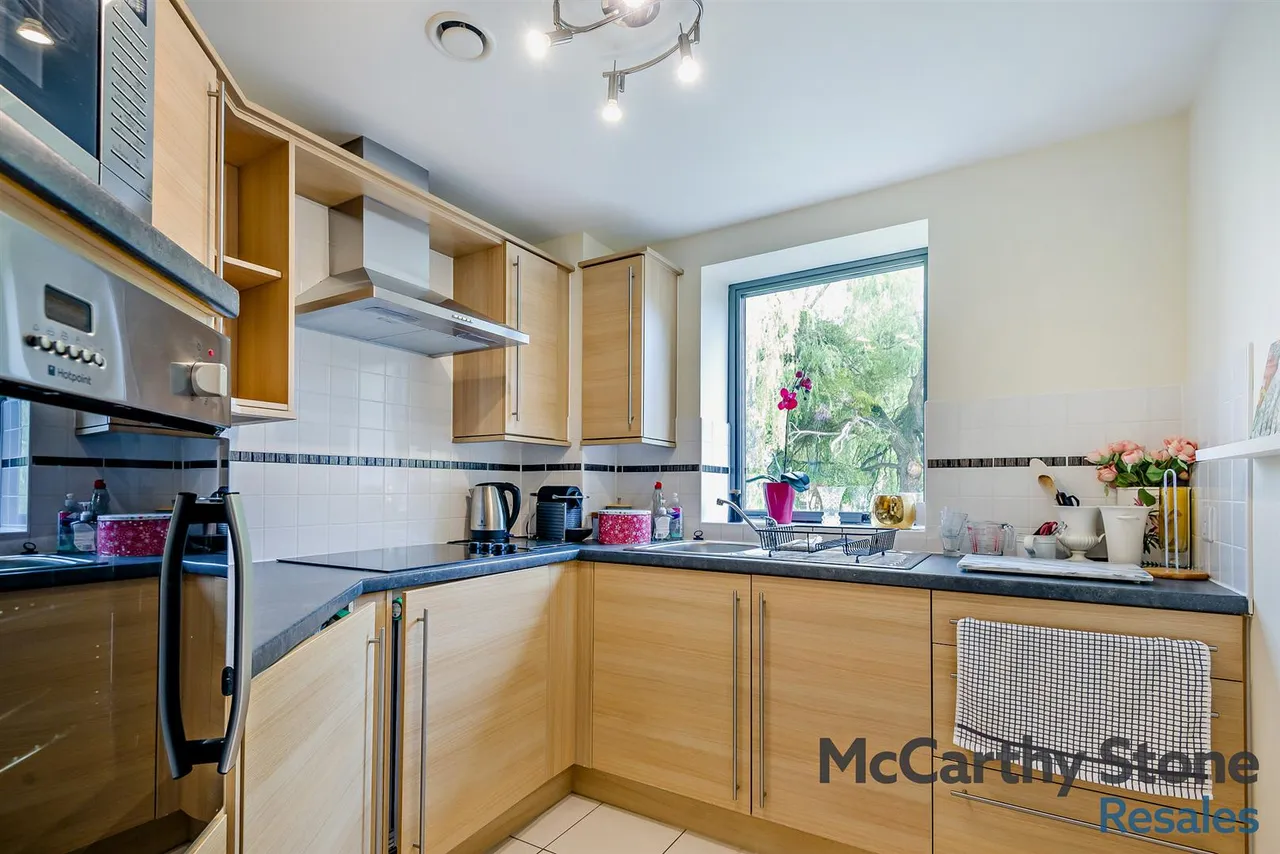 St. Georges Road, Cheltenham, GL50, photo 6