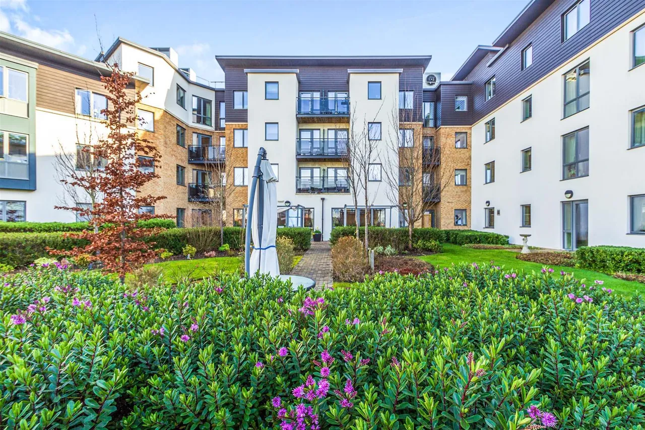 2 bed flat for sale, St. Georges Road, Cheltenham, GL50