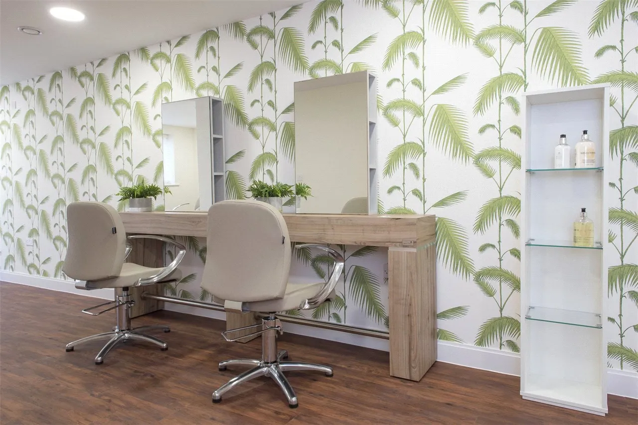 Bath Road, Devizes, Wiltshire, SN10, photo 8