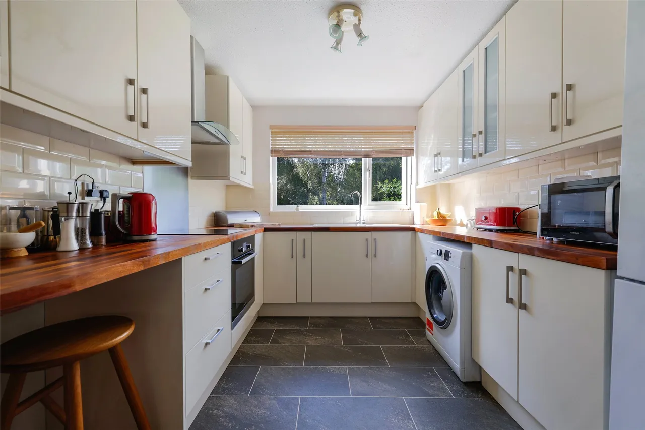 Alma Road, Reigate, RH2, photo 2