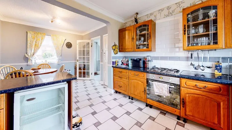 Faringdon Avenue, Bromley BR2 8BS, photo 8