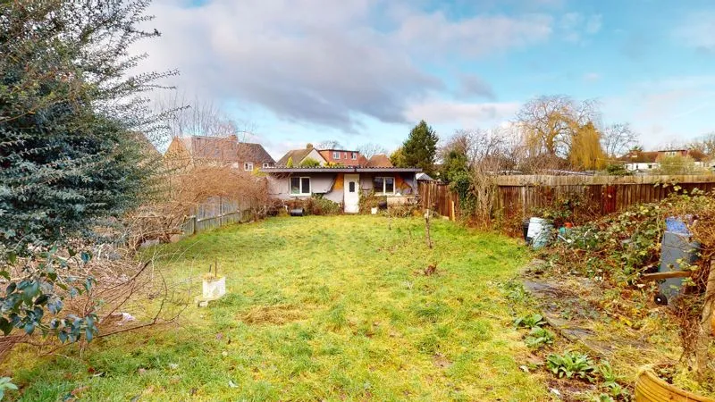 Faringdon Avenue, Bromley BR2 8BS, photo 2