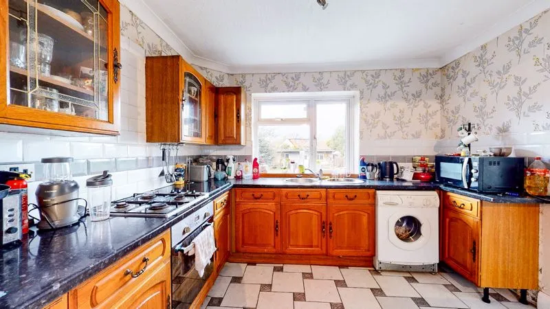 Faringdon Avenue, Bromley BR2 8BS, photo 7