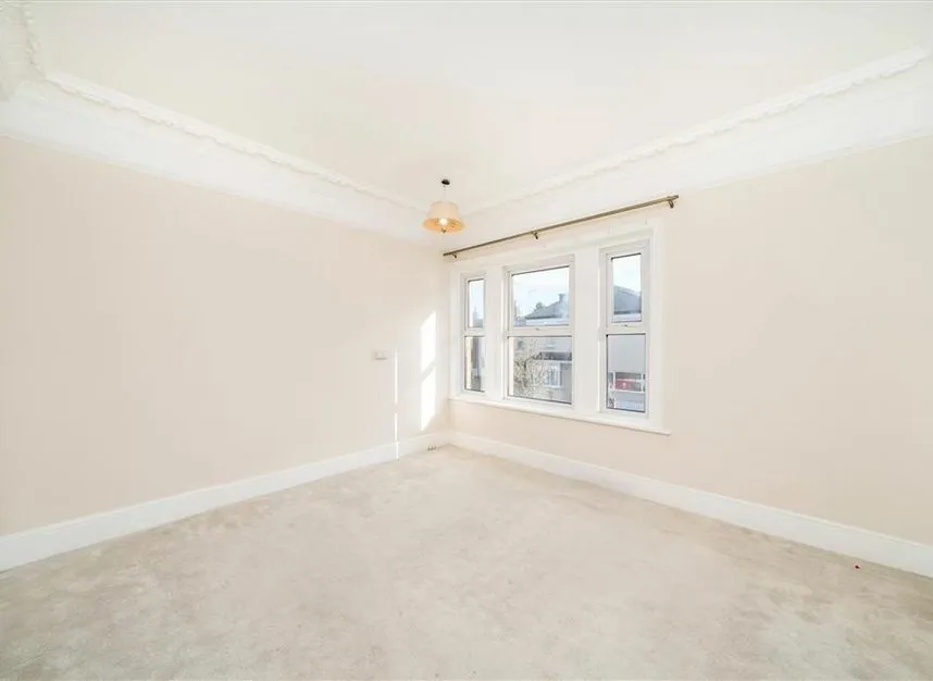 Bramshot Avenue, Charlton, SE7, photo 10