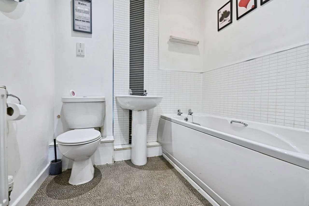 Pendlebury Close, WALSALL, West Midlands, WS2, photo 12