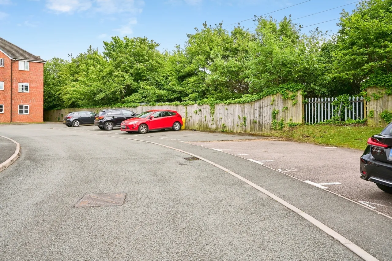 Pendlebury Close, WALSALL, West Midlands, WS2, photo 19