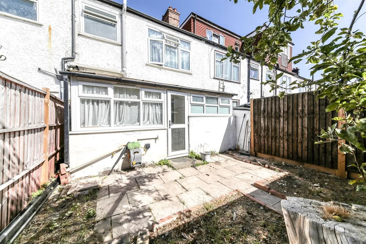Foxley Road, Thornton Heath, photo 15