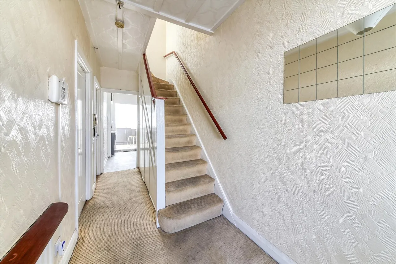 Foxley Road, Thornton Heath, photo 2