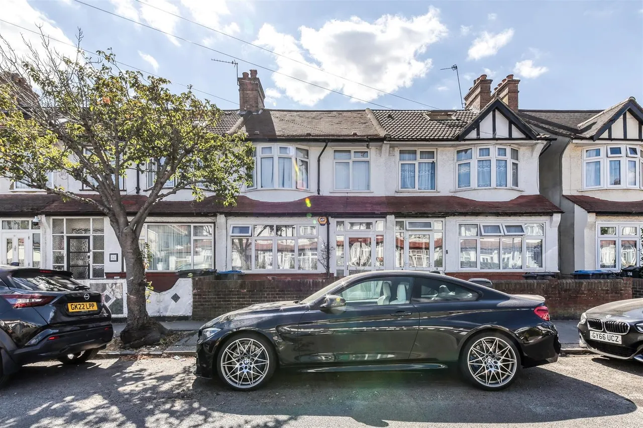 3 bed house for sale, Foxley Road, Thornton Heath