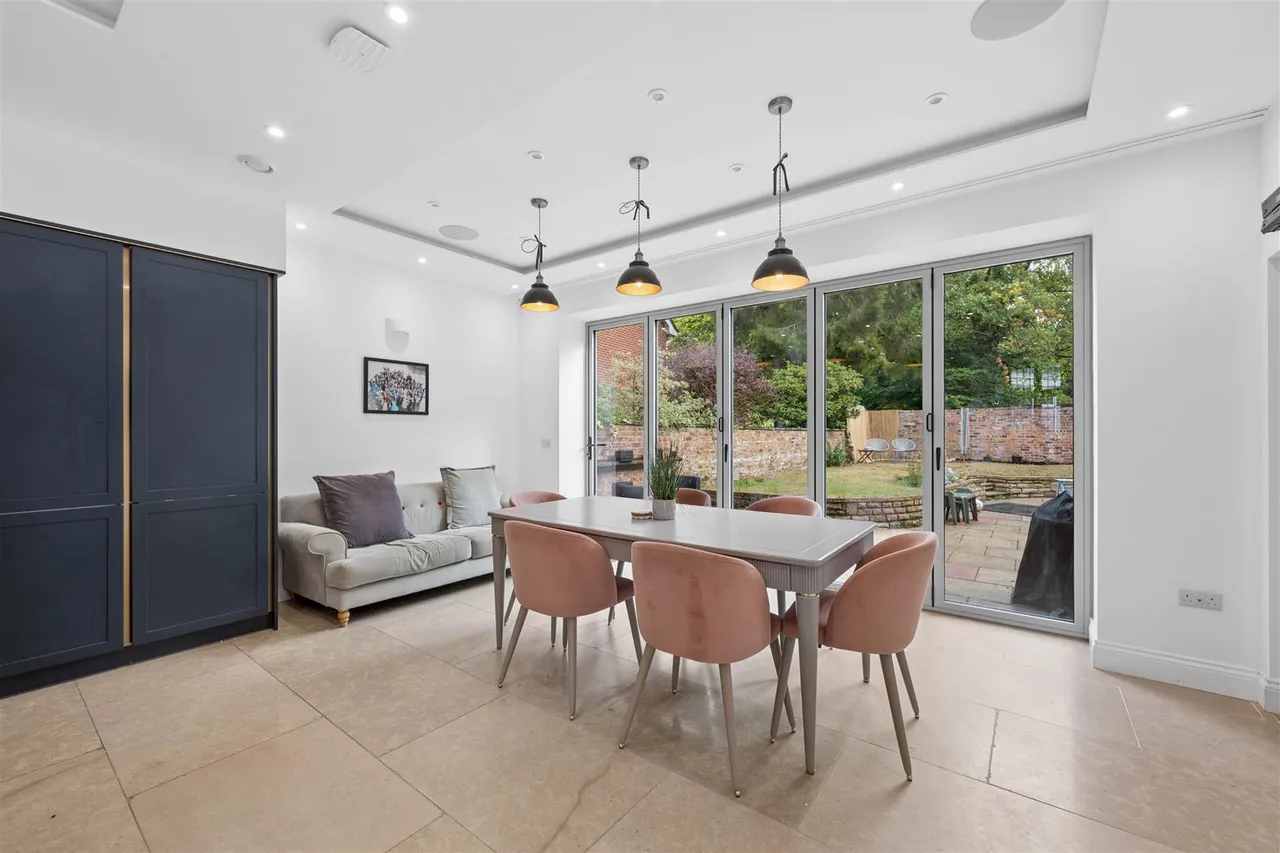 Booth Road, Altrincham, WA14, photo 11