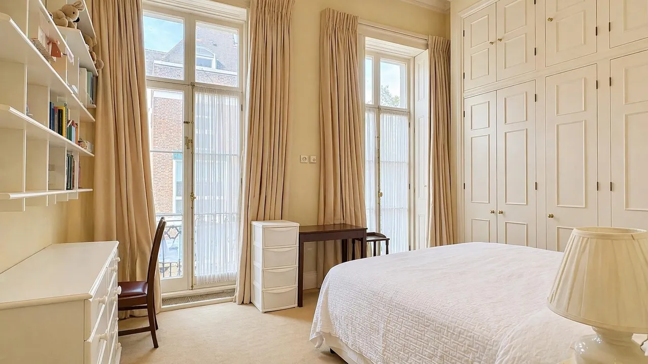 Hyde Park Square, London, W2, photo 14