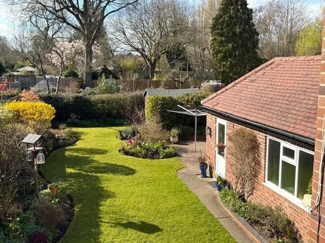 Russell Avenue, Wollaton, Nottingham, NG8, photo 2