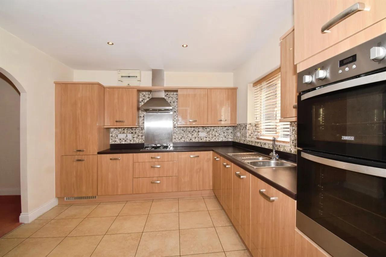 Devana Way, Great Glen, LE8, photo 9