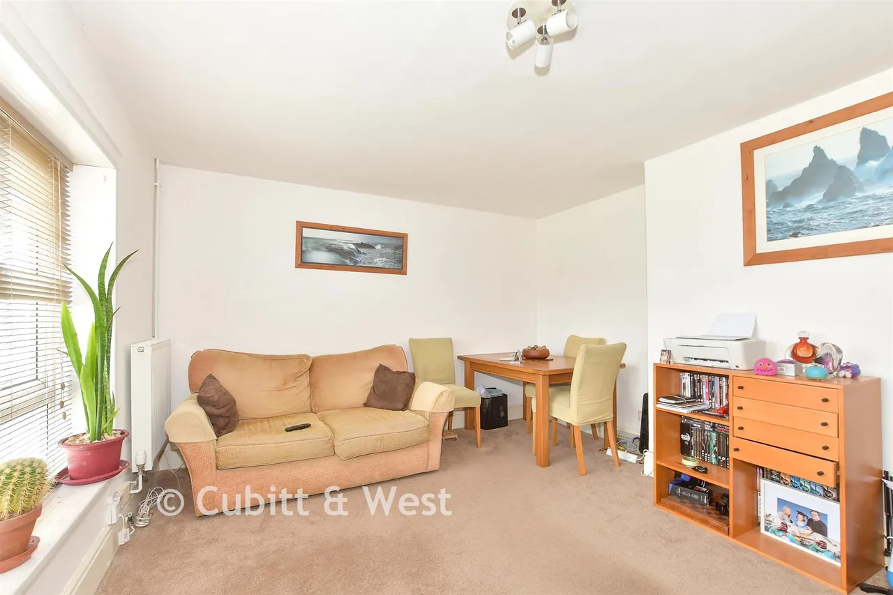 Tilgate Way, Crawley, RH10, photo 5