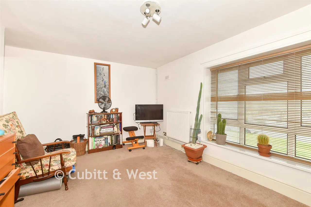 Tilgate Way, Crawley, RH10, photo 6