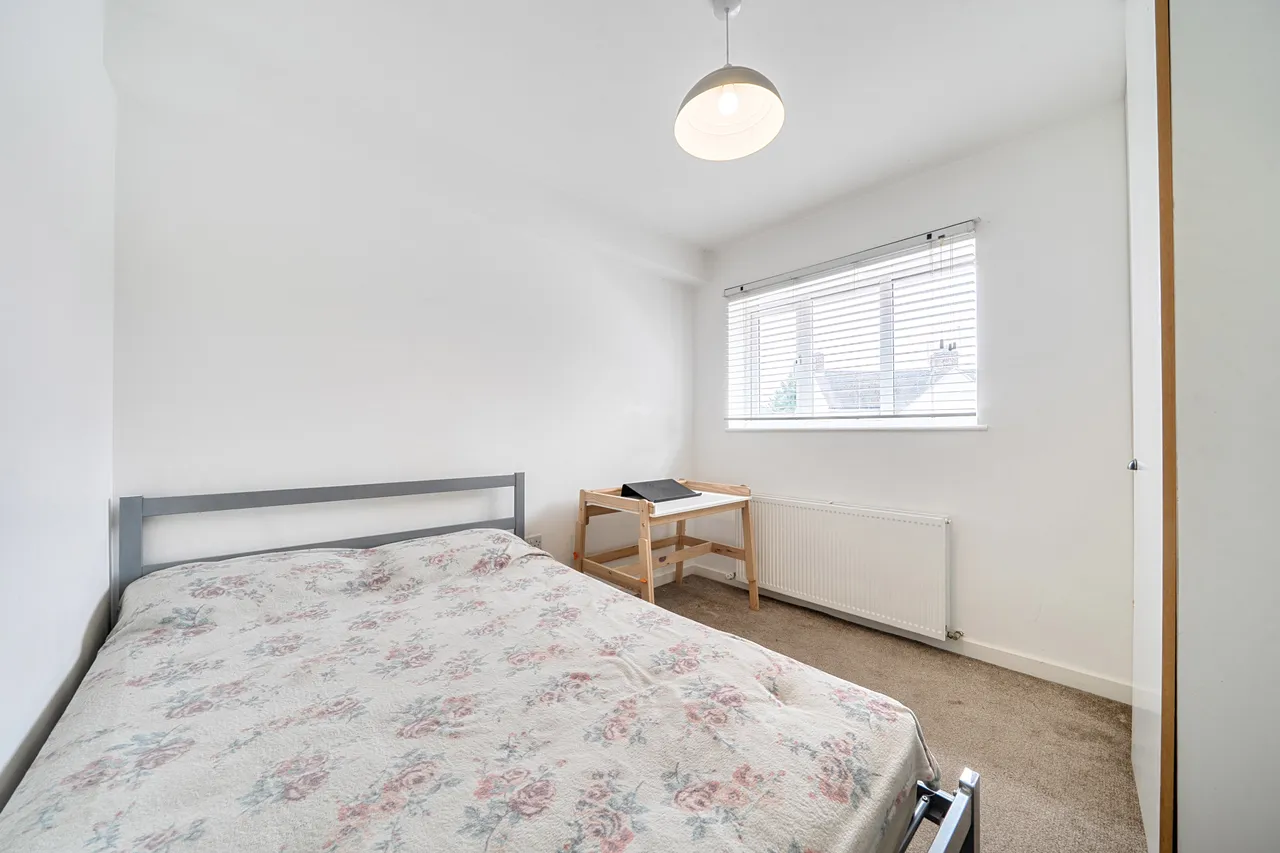 25 The Harebreaks, Watford, photo 6
