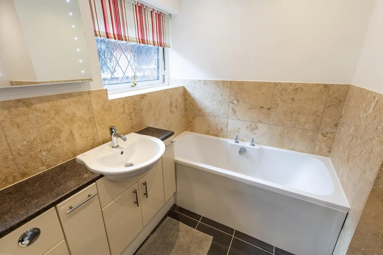 Weaver Grove, Chester, CH2, photo 14