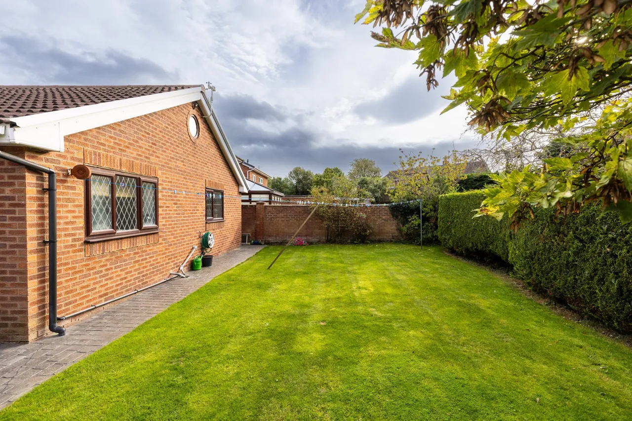 Weaver Grove, Chester, CH2, photo 19