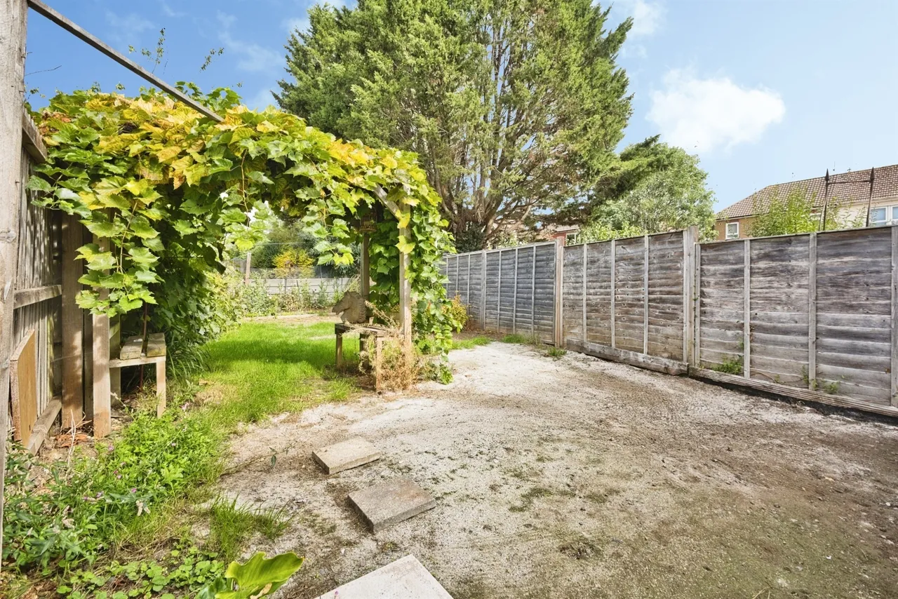 Freedom Avenue, Yeovil, BA21, photo 11