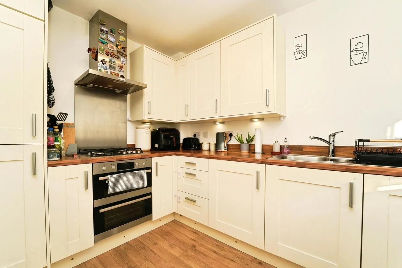 Lister Road, Dursley, GL11, photo 14
