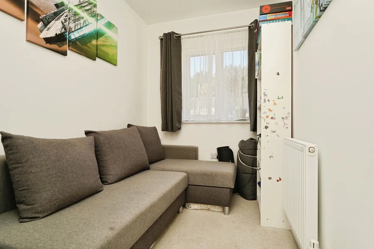 Lister Road, Dursley, GL11, photo 8