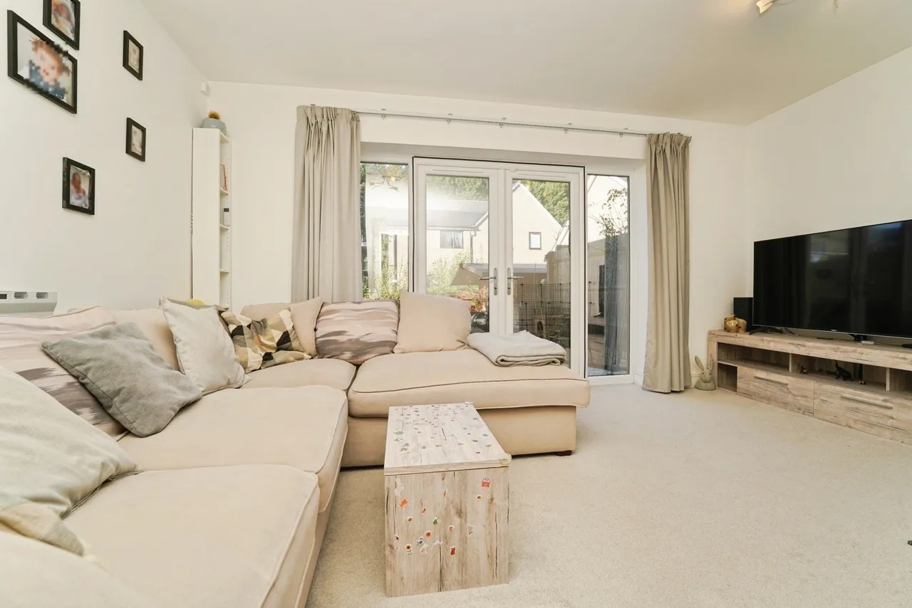 Lister Road, Dursley, GL11, photo 17