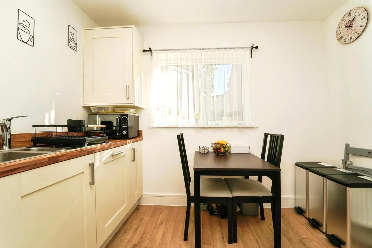 Lister Road, Dursley, GL11, photo 5