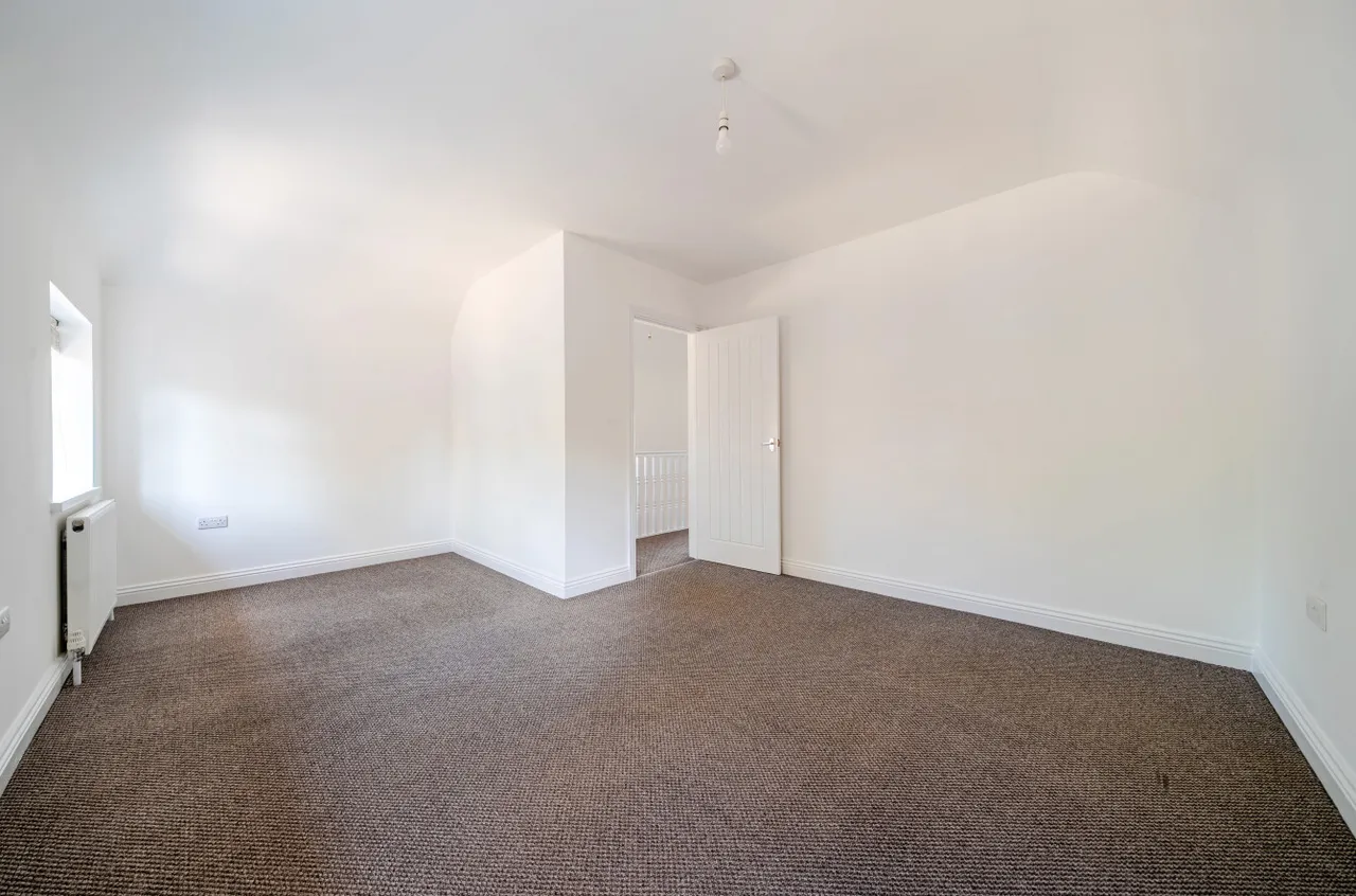 Woodside Road, Guildford, GU2, photo 6
