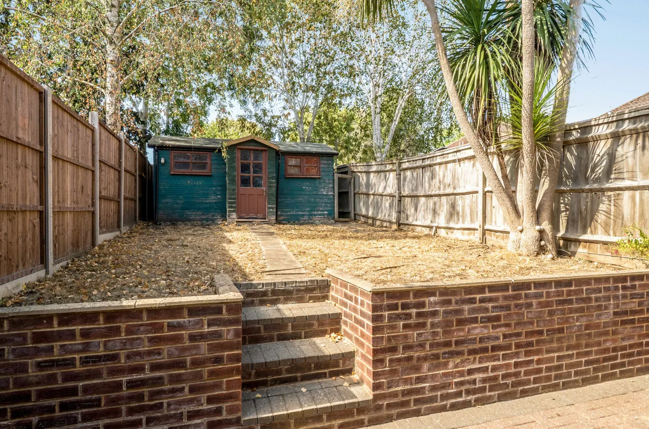 Woodside Road, Guildford, GU2, photo 3