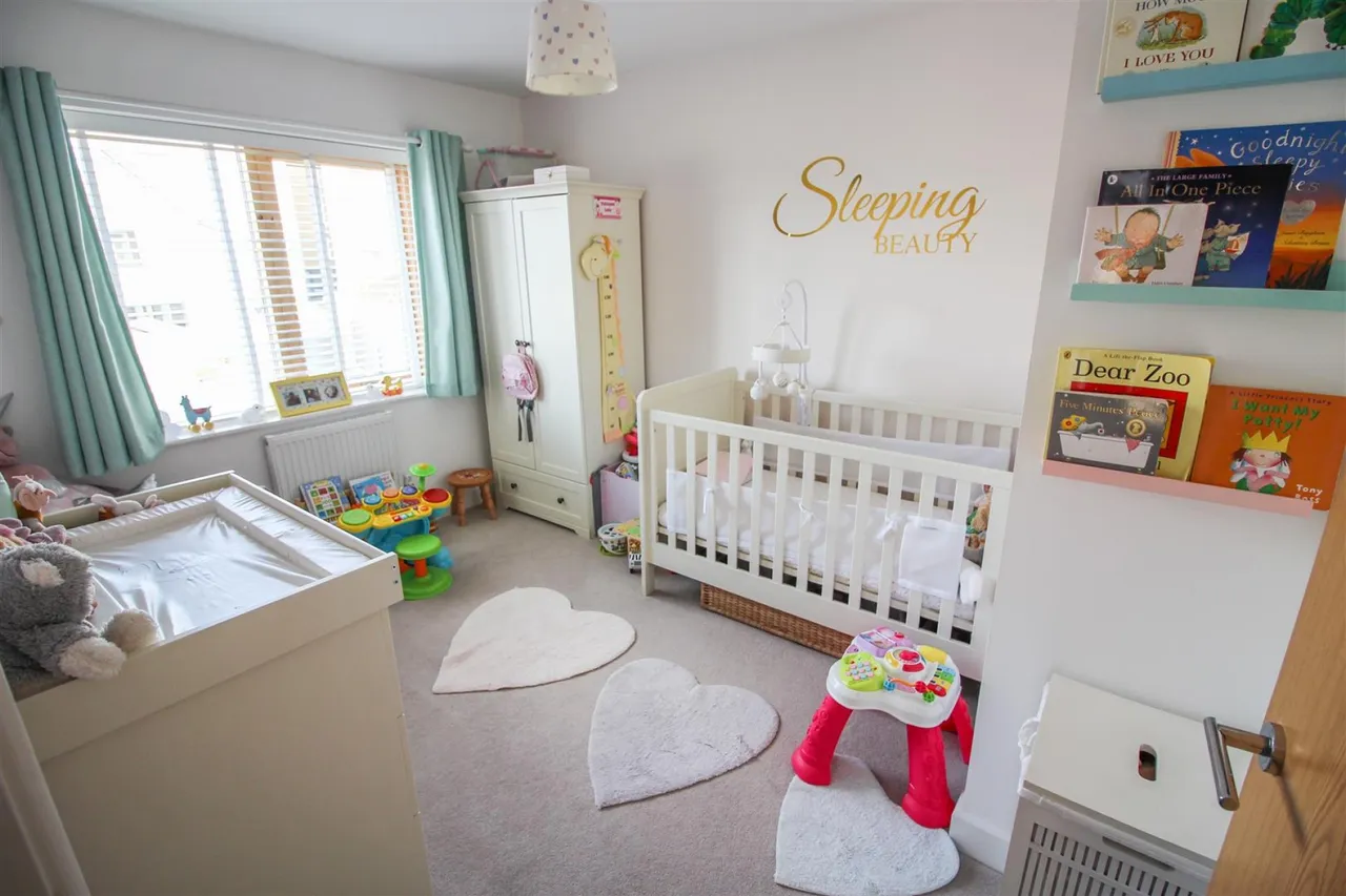 Barnsley Wood Rise, Newhall, CM17, photo 15