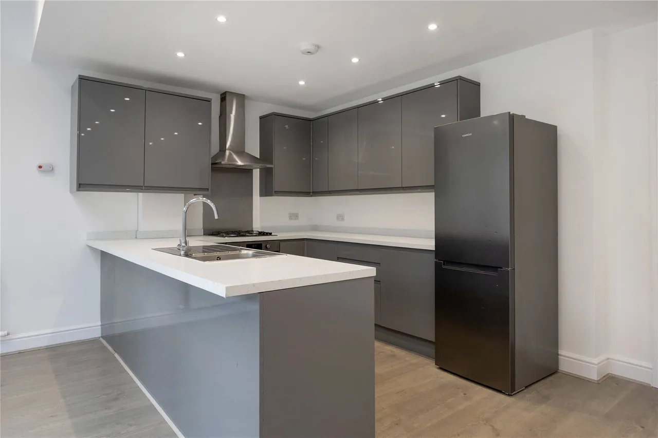 Ravenswood Avenue, Surbiton, KT6, photo 5