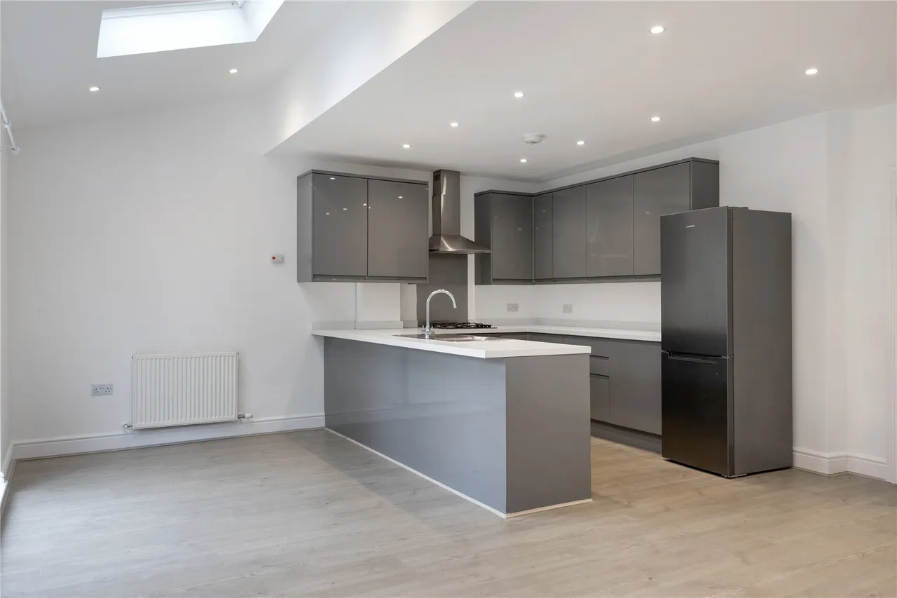 Ravenswood Avenue, Surbiton, KT6, photo 12