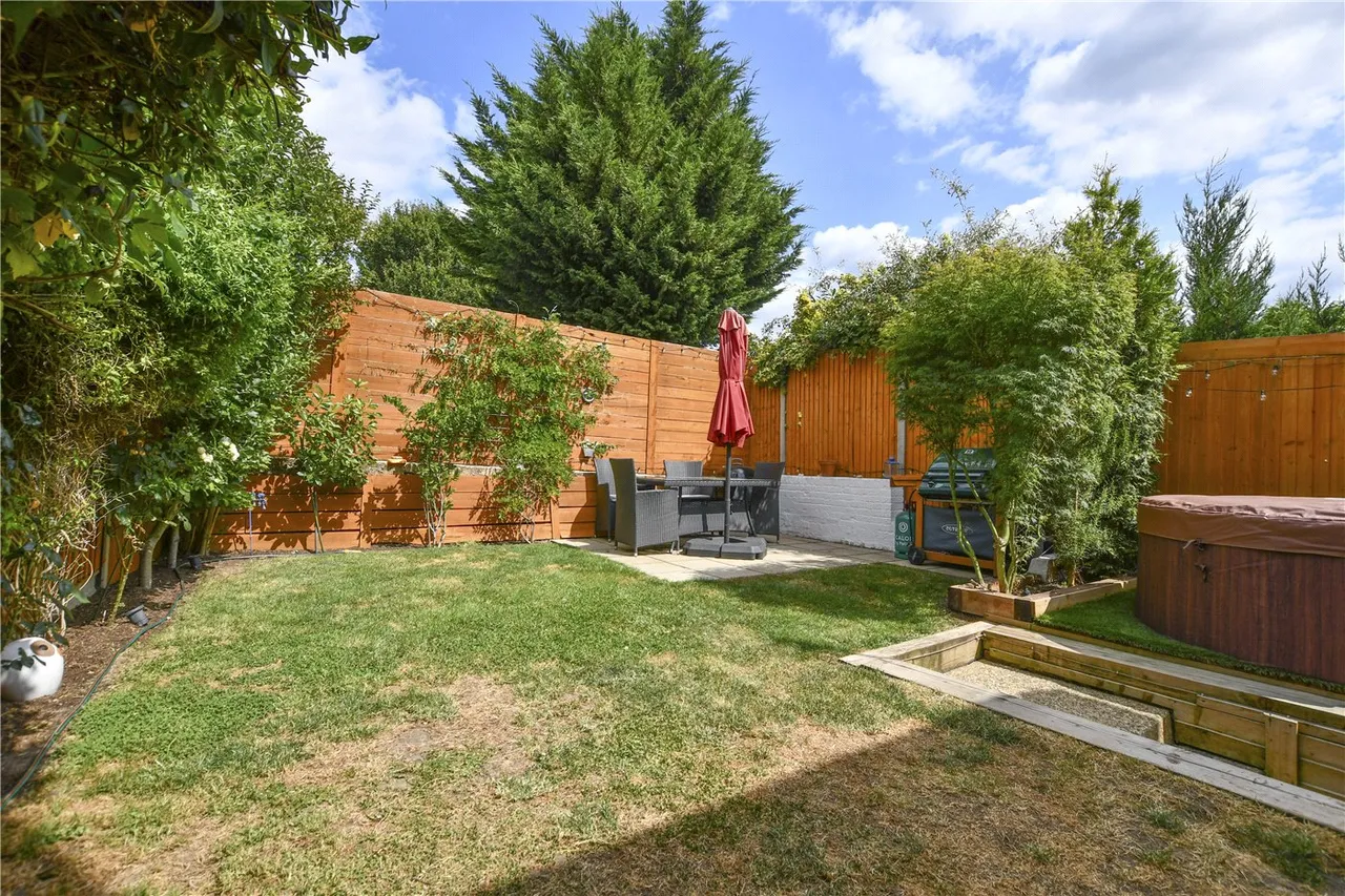 The Spinney, Finchampstead, RG40, photo 10