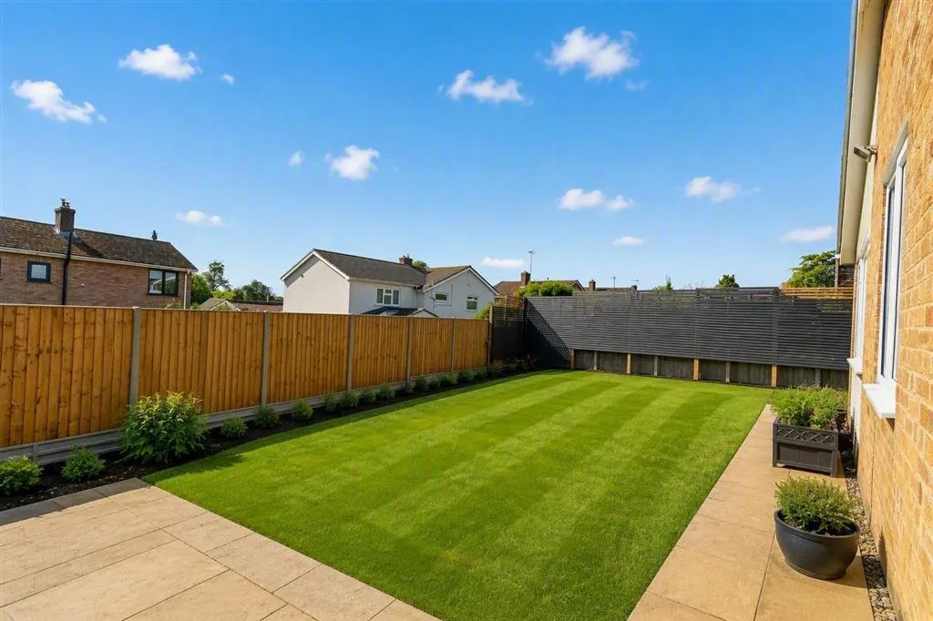 Sulthorpe Road, Ketton, PE9, photo 15