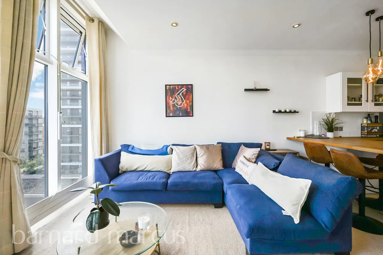 Coral Row, London, photo 3