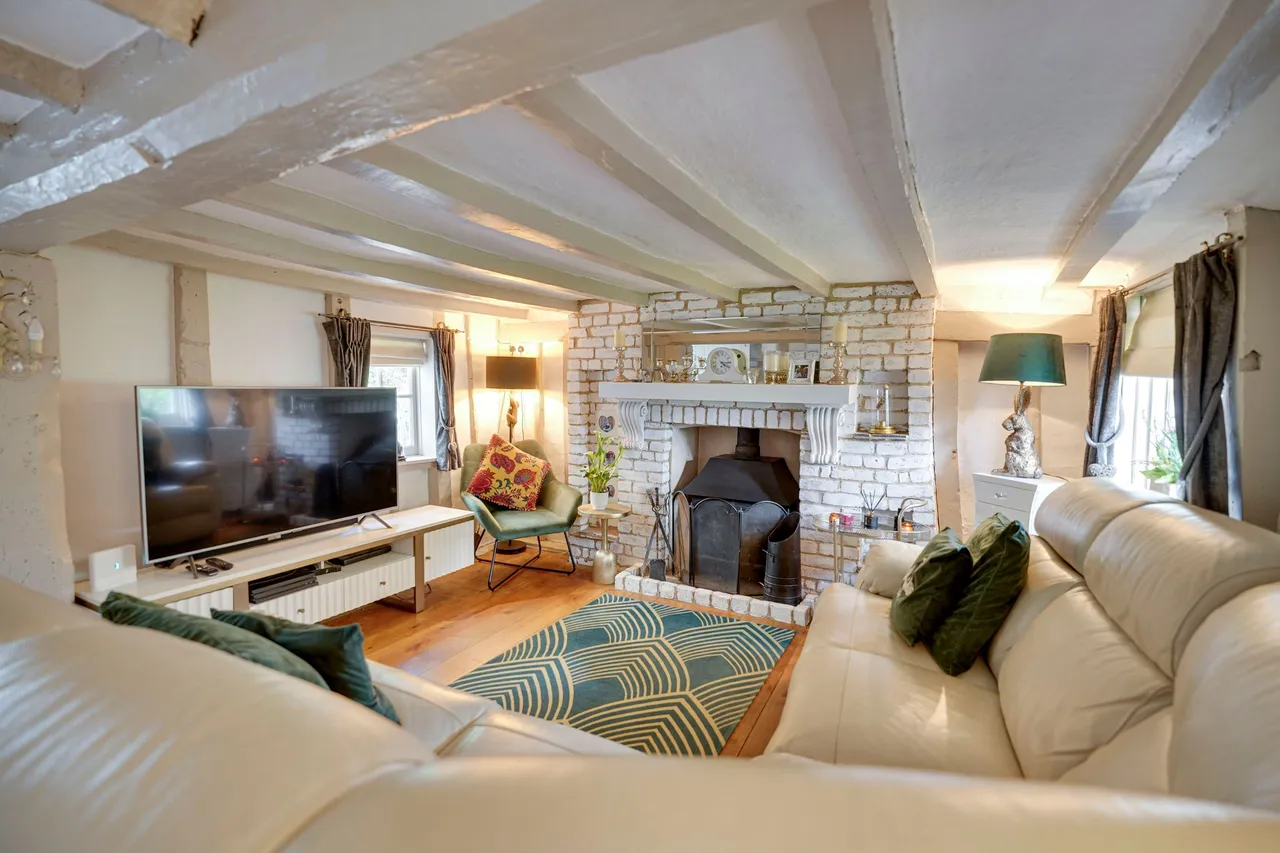 The Street, High Roding, CM6, photo 6