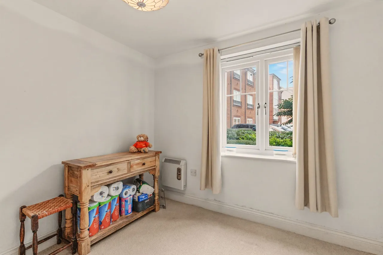 Bread And Meat Close, Warwick, CV34, photo 21