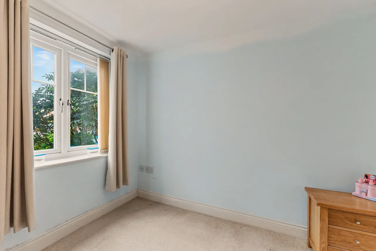 Bread And Meat Close, Warwick, CV34, photo 9