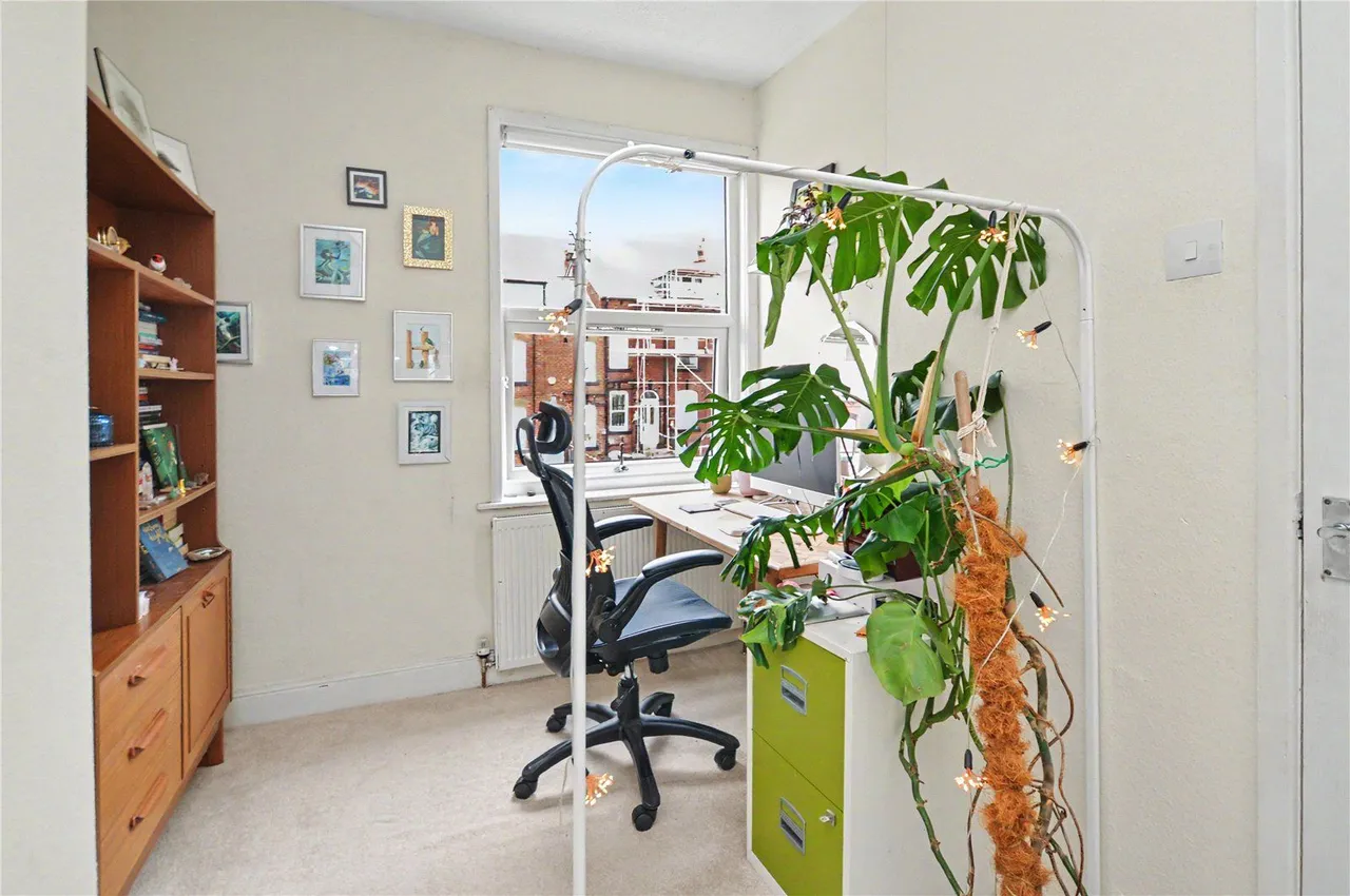 Barton Mount, Leeds, LS11, photo 7