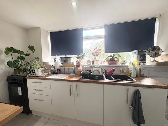 Halliwell Road, BL1, photo 3