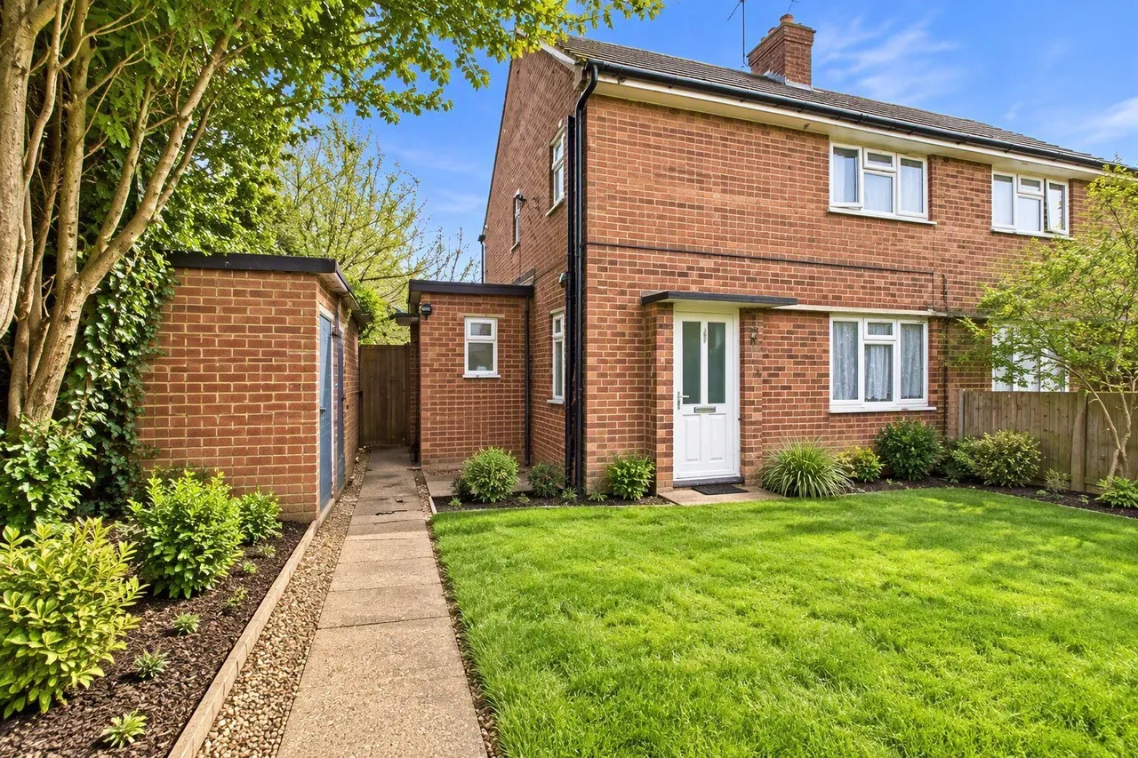 1 bed flat for sale, Moss Drive, Basildon, SS16