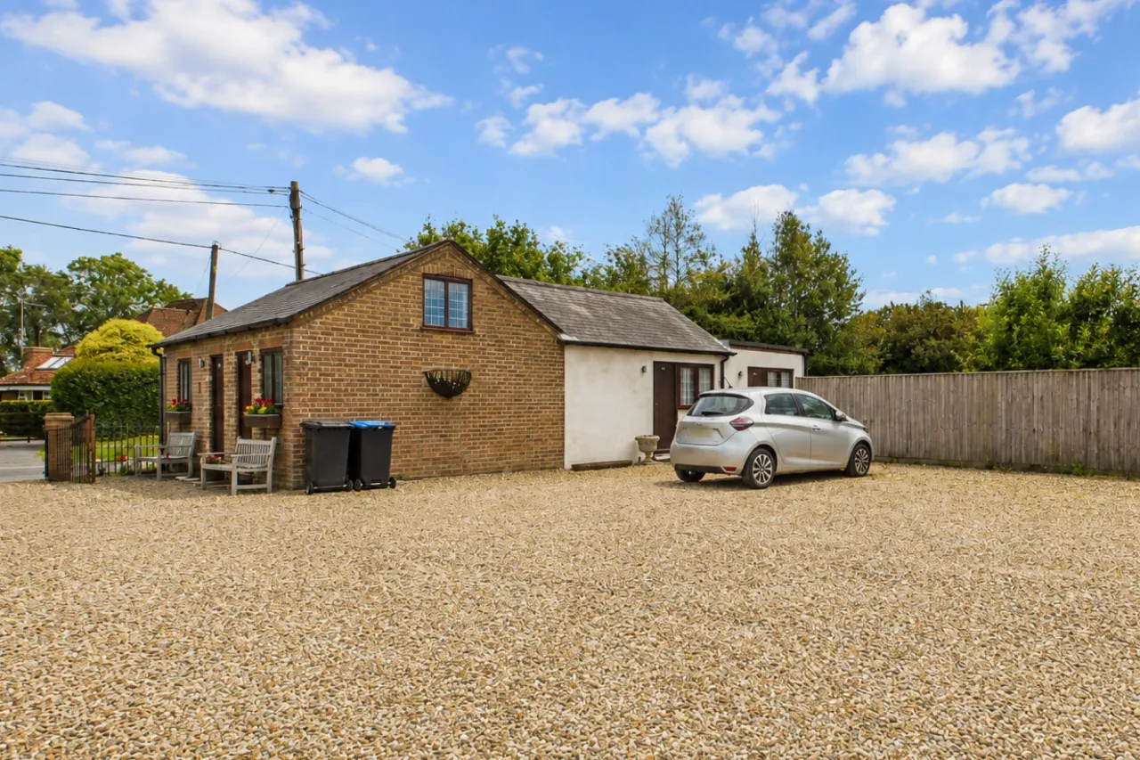 Water Lane, Bovingdon, HP3, photo 22