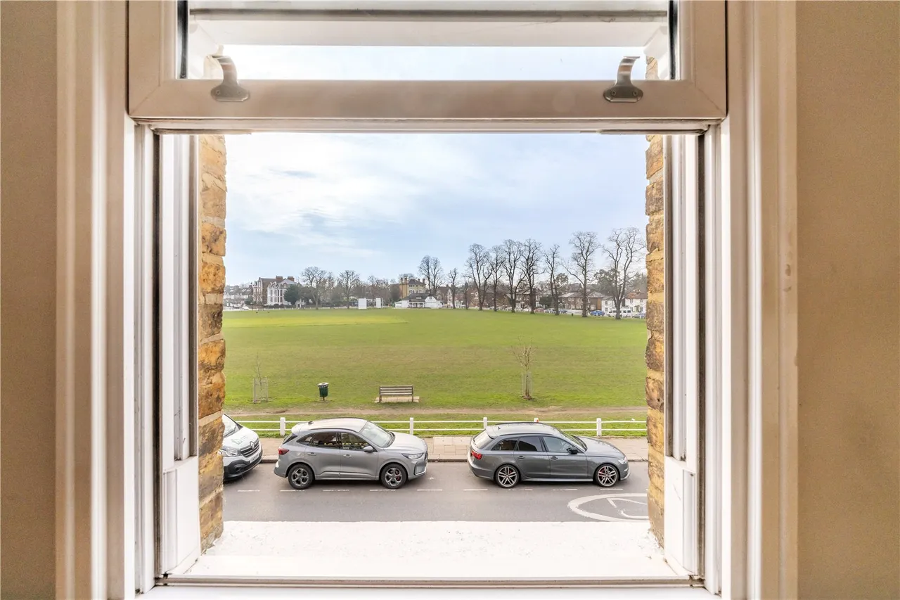 The Green, Twickenham, TW2 5AG, photo 8