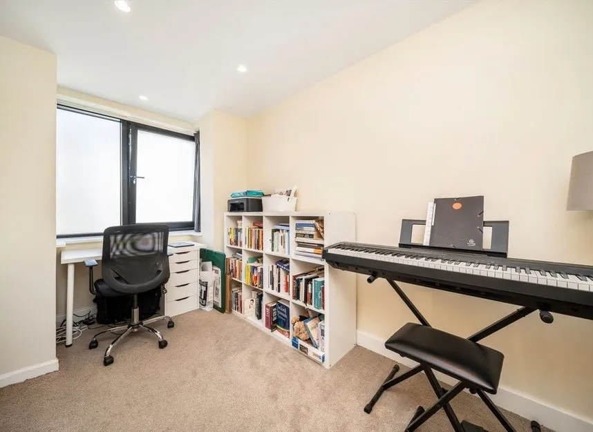 Sylvester Road, Hackney Central, E8, photo 9