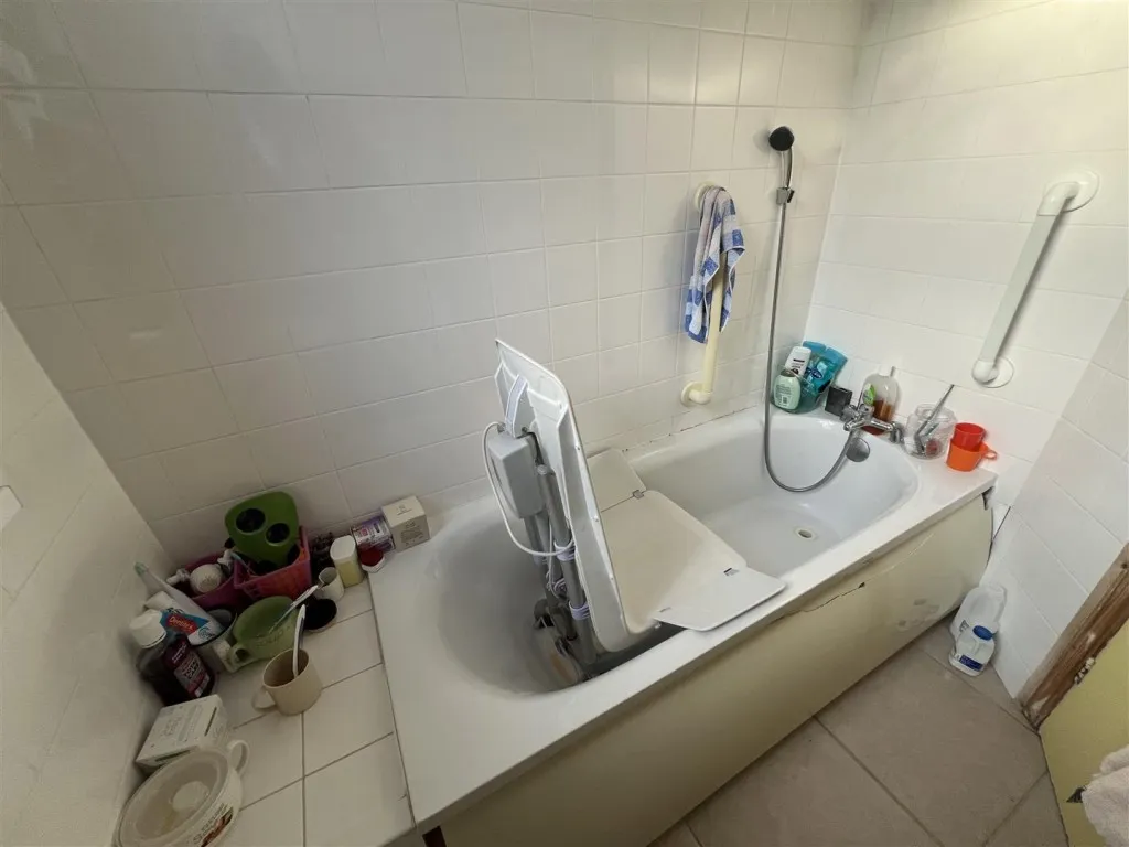 Slade Lane, Manchester, M19, photo 29
