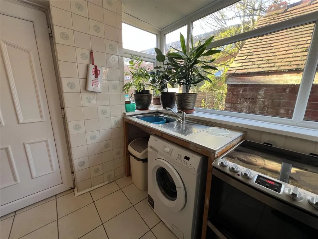 Slade Lane, Manchester, M19, photo 17