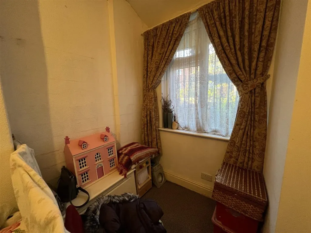 Slade Lane, Manchester, M19, photo 4