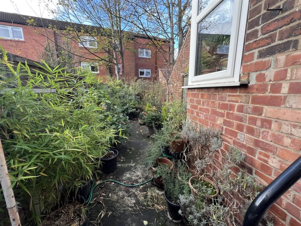 Slade Lane, Manchester, M19, photo 34